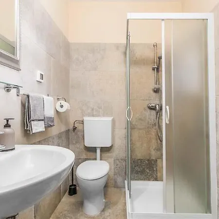 Sleeps 8 Pool Wifi